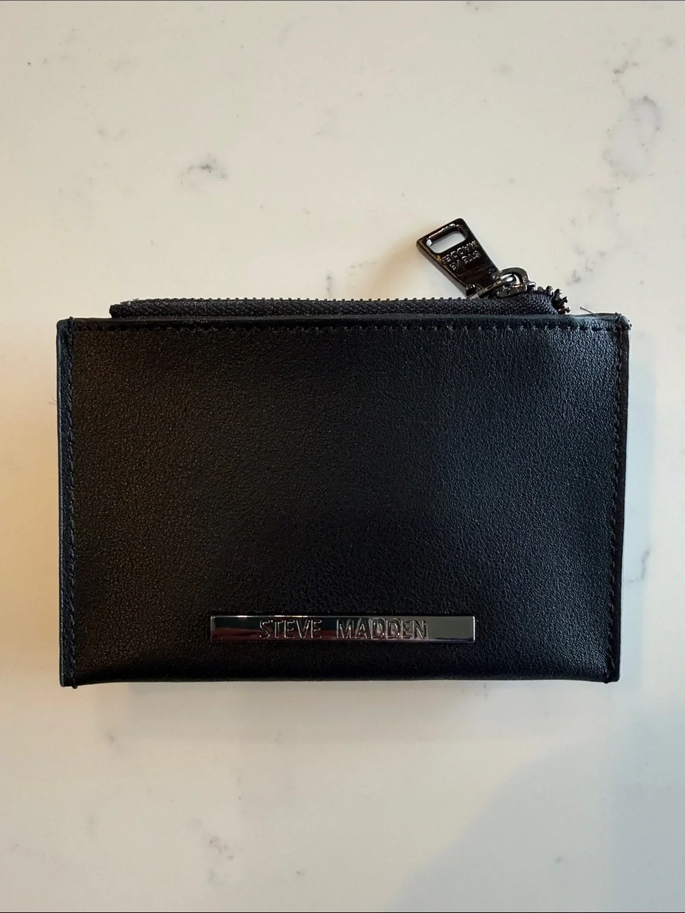 Steve Madden Black Minimal Zip Card Holder
